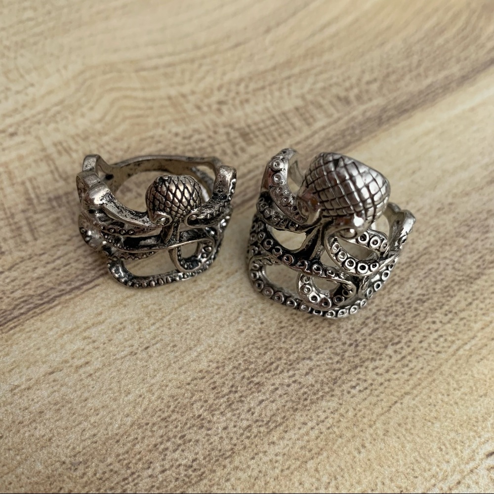 2 Octopus Rings